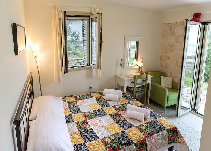 Jiulita * Tsoukaládhes